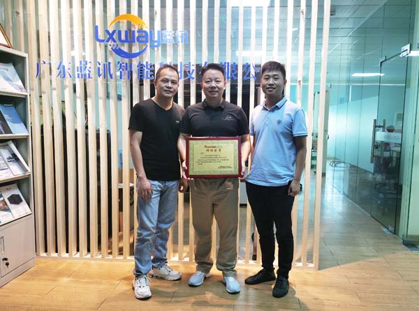 東莞紅門(mén)智慧停車(chē)